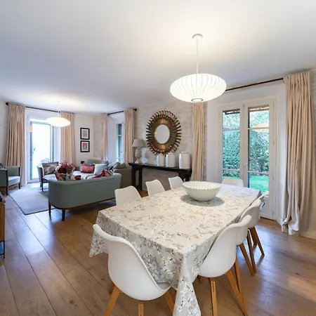 Contemporary House In The Center Of With A Pool And Relaxation Area Holiday home Cannes